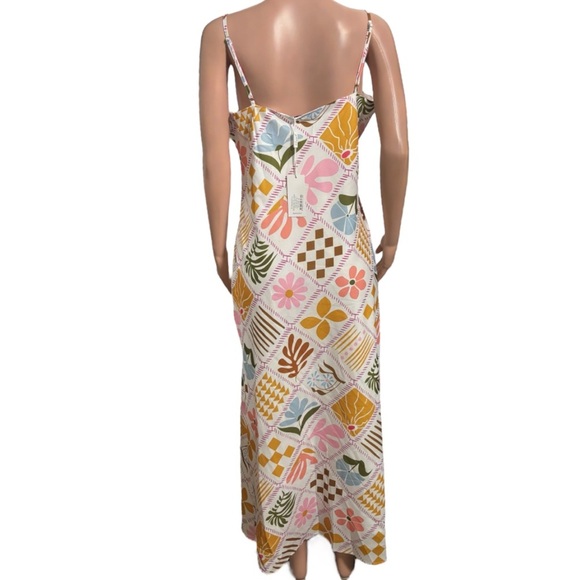 PETAL + PUP Women’s Elegant Darlene Maxi Slip Dress - Picture 7 of 14